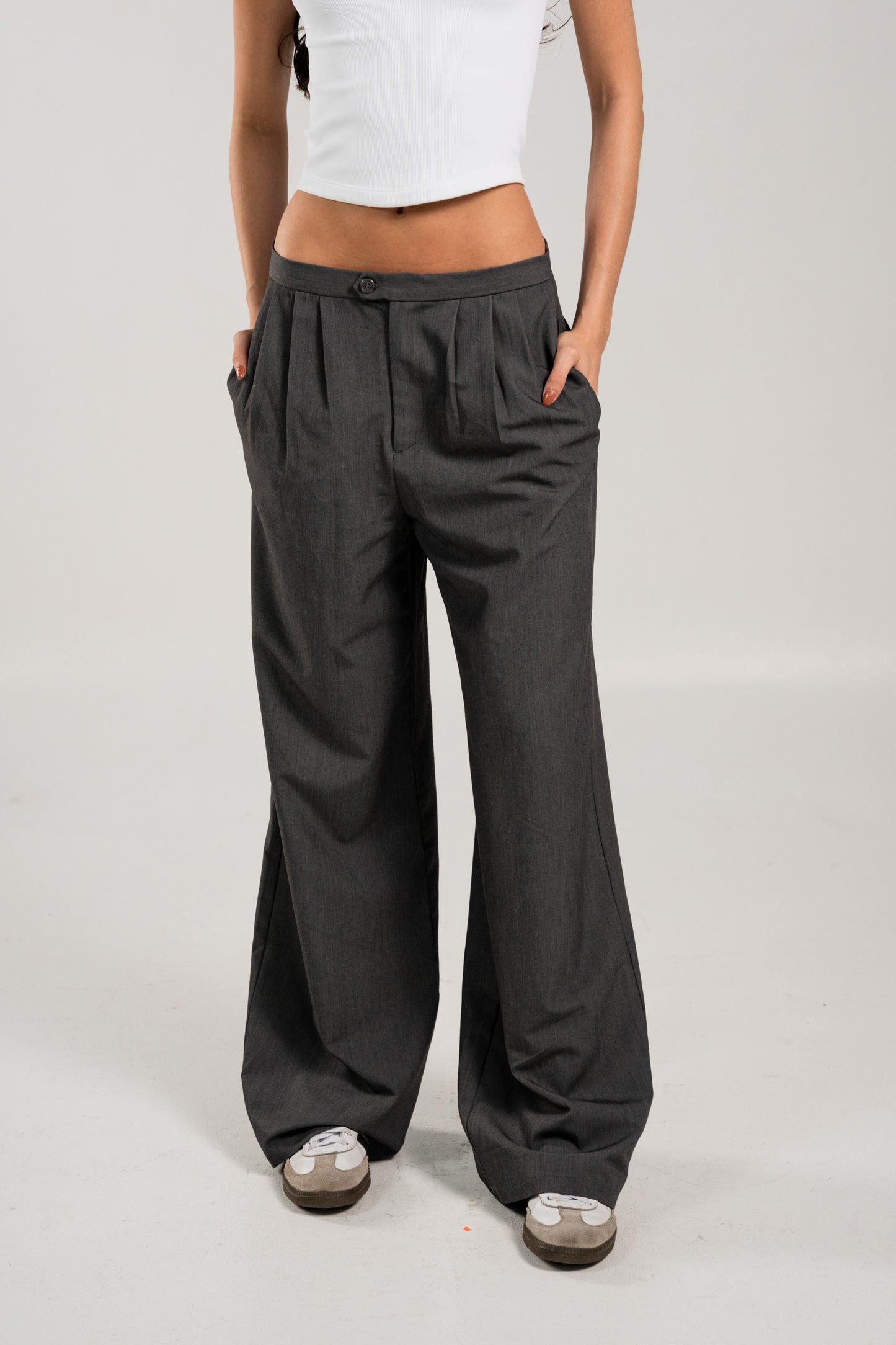 Elevé Pants Gris